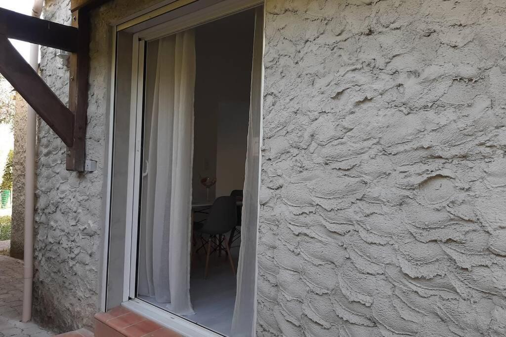 Apartamento Calme Avec Acces Jardin Et Piscine *